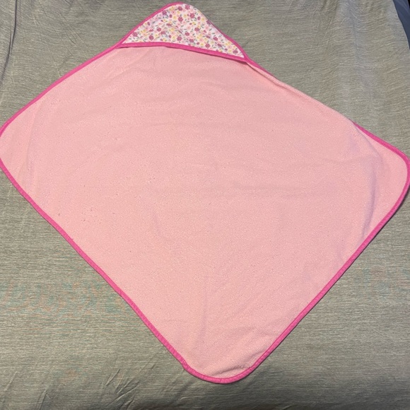 Three hooded baby towels - Picture 1 of 3